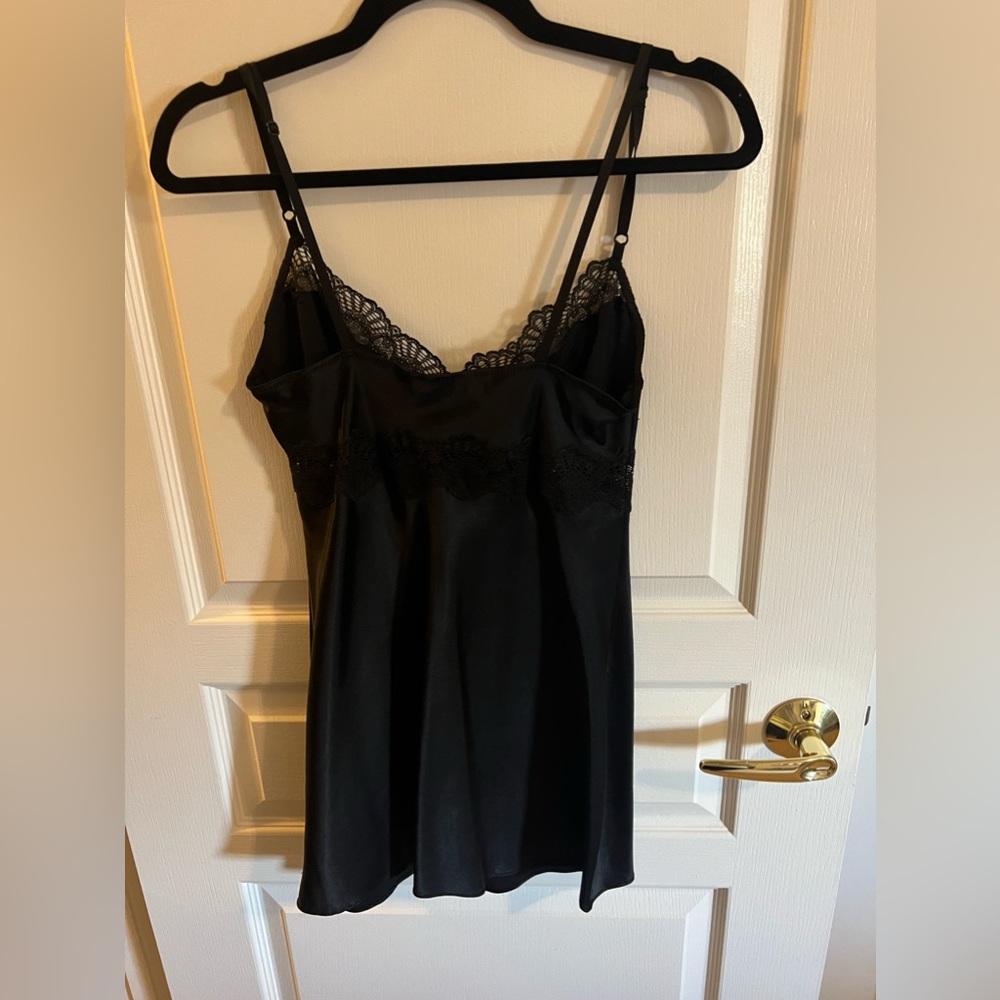 Black slip - Victoria’s Secret - Size small - Picture 2 of 2